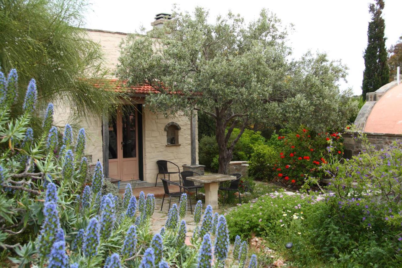 Gasthaus To The Garden Angairiá Exterior foto